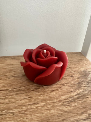 Open image in slideshow, Limited Edition Roses
